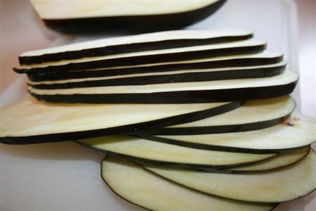 Baked eggplant rollatini.: шаг 1