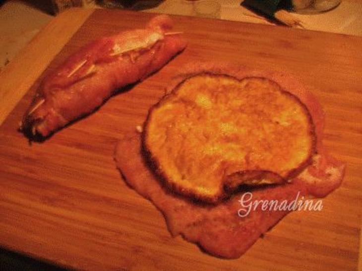 Рулетик из свинины с нежным сырным соусом: шаг 1