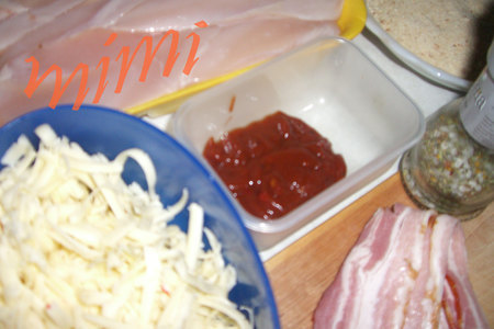 Куриные кармашки с беконом в пряной панировке: шаг 1