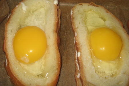 Яйцо в батоне или бутерброд №.....: шаг 4