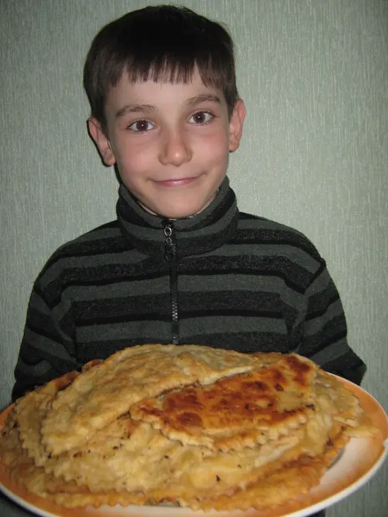 Чебуреки - 2: шаг 1