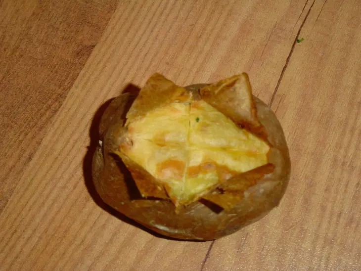 Запеченный картофель с овощами: шаг 3