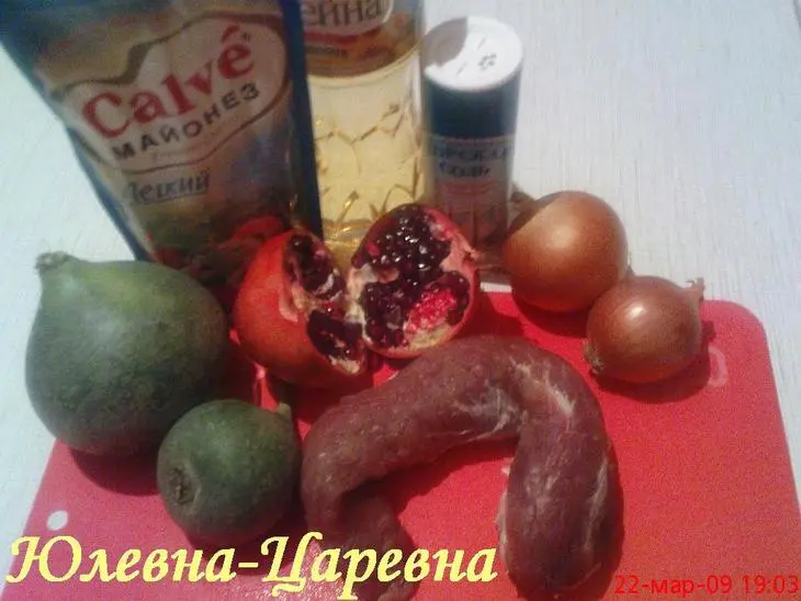 Салат с редькой: шаг 1