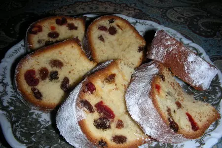 Кекс "вишенка + изюминка": шаг 3