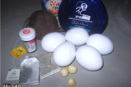 Фаршированные яйца "букет тюльпанов": шаг 1