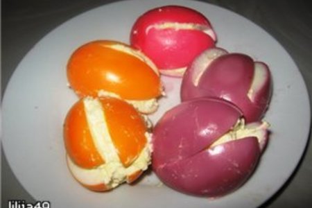 Фаршированные яйца "букет тюльпанов": шаг 2