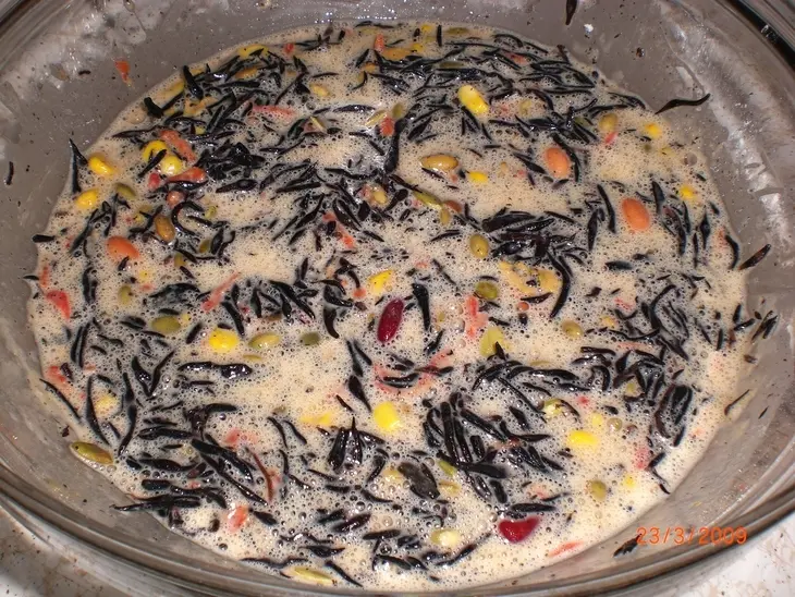 Яичные маффины с морской капустой: шаг 2