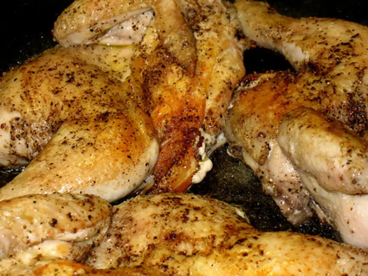 Цыплёнок с баклажанами и чёрными оливками: шаг 1