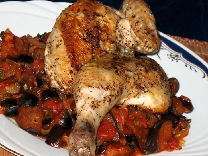 Цыплёнок с баклажанами и чёрными оливками: шаг 3