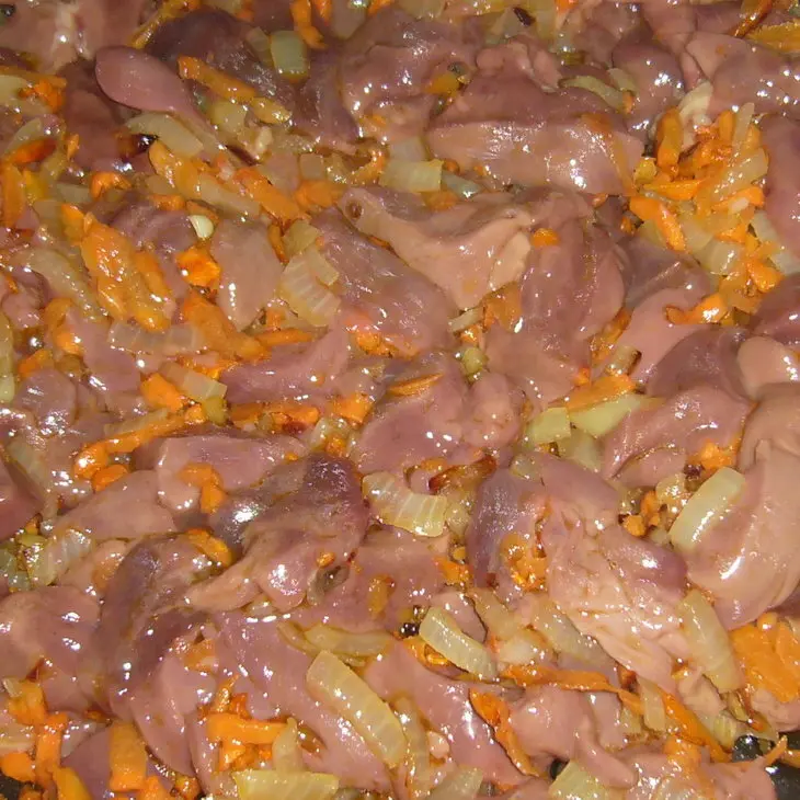Потроха куриные, тушёные: шаг 2