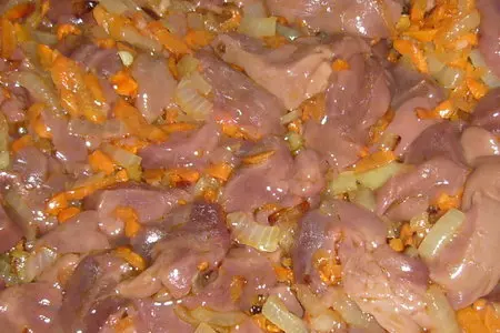 Потроха куриные, тушёные: шаг 2