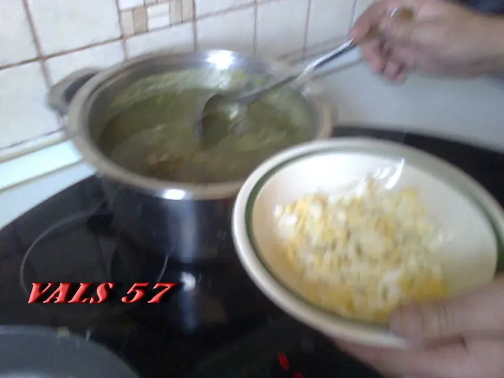 Зеленый борщ: шаг 8