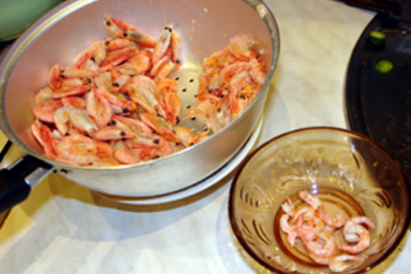 Салат с креветками "весенний букет": шаг 1