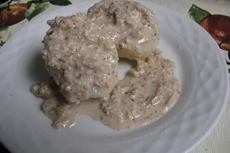 Ореховый соус к картошке в мундирах: шаг 1
