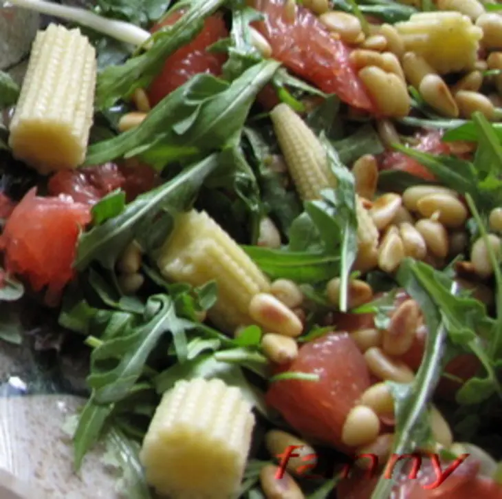 Салат с грейпфрутом и кукурузой: шаг 1