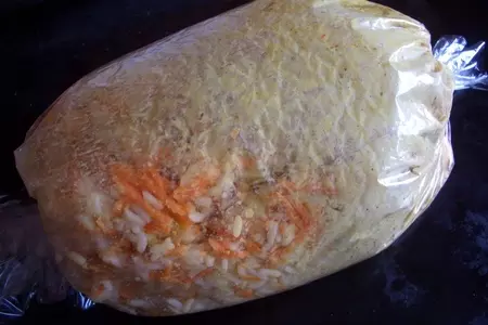 Запеченная курица с рисом в рукаве: шаг 4