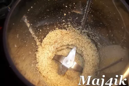 Паштет из сулугуни с грецкими орехами: шаг 1