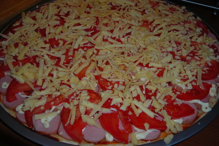 Пицца (сыр,помидоры,сосиски ): шаг 6