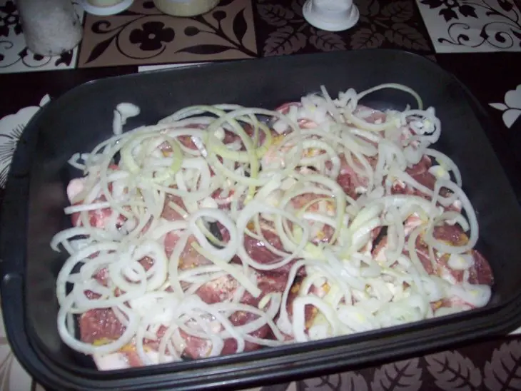 Мясо под шубой: шаг 3