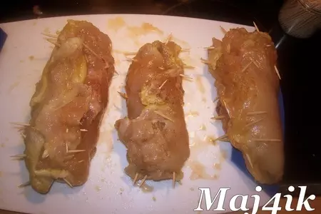 Рулетики из куриной грудки с необычной начинкой "туз в рукаве": шаг 5