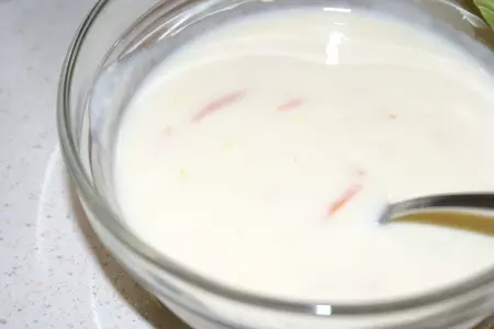 Салат из индейки с курагой и йогуртом: шаг 2
