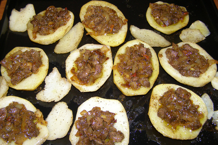 Картофельные лодочки с печёнкой: шаг 4