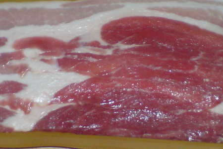 Мясо,запечённое в духовке под сливочно-овощным соусом с булочкой: шаг 1