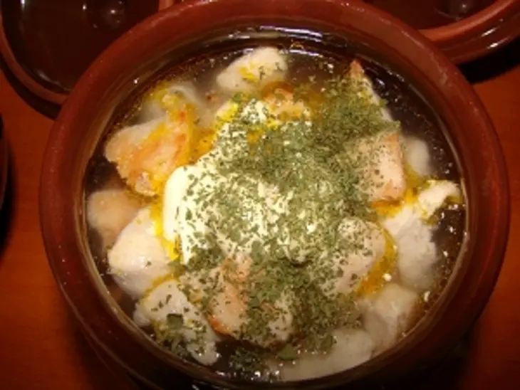 Курочка и гречка, приготовленные в горшочке: шаг 4