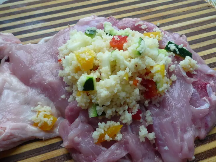 Курица фаршированная кус-кусом и овощами: шаг 3