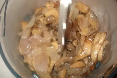 Зразы из фарша с баклажанной закуской: шаг 1