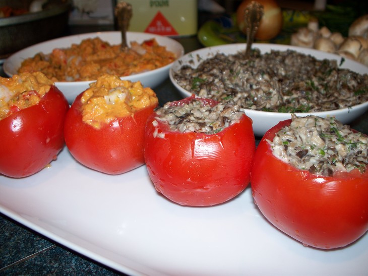Фаршированые помидоры с креветками и грибами на батате: шаг 7