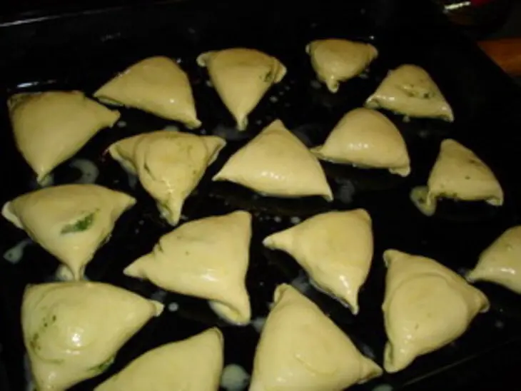 Пирожки закусочные к бульону: шаг 4