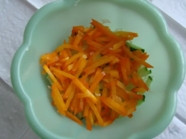 Салат ,, мясной с фасолью,,: шаг 2