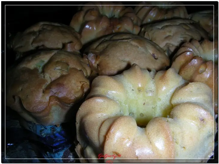 Кукурузные  кексы с беконом и зеленым луком: шаг 4