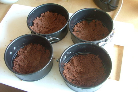 Парфе шоколадно-ромовое с малиновым соусом: шаг 1