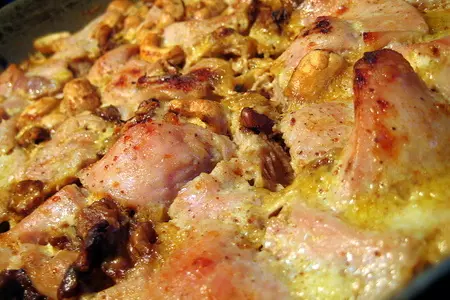 Индейка в сливочно-мандариновом соусе с орехами.: шаг 2