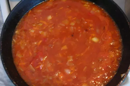 Капуста тушенная с солеными огурчиками: шаг 3