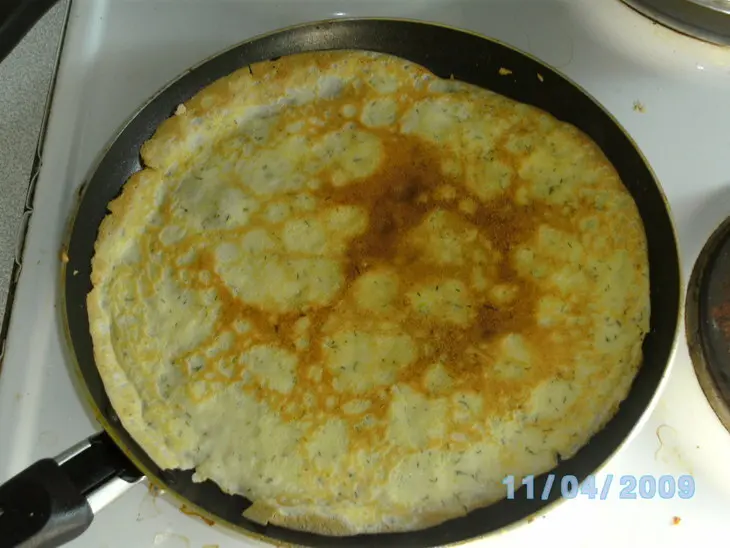 Фаршированные блины из кабачков с мясной начинкой: шаг 1