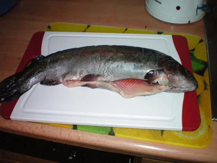 Рыба под морковно-сливочным соусом: шаг 1