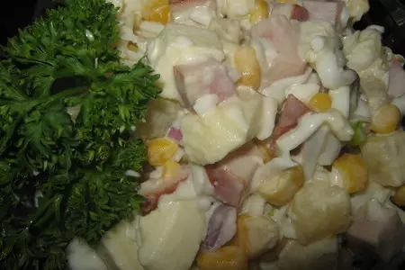 Салат с  ананасом: шаг 1