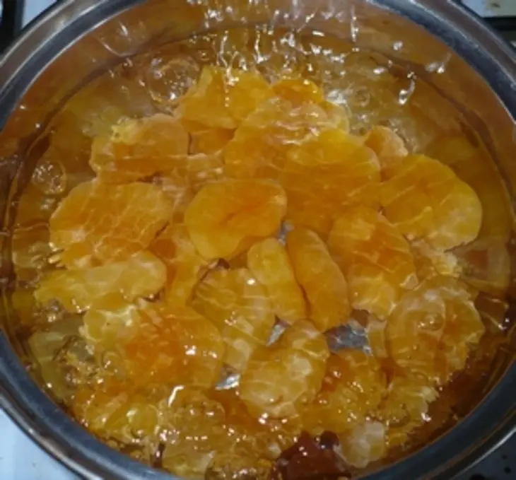 Творожные крокеты с курагой: шаг 2