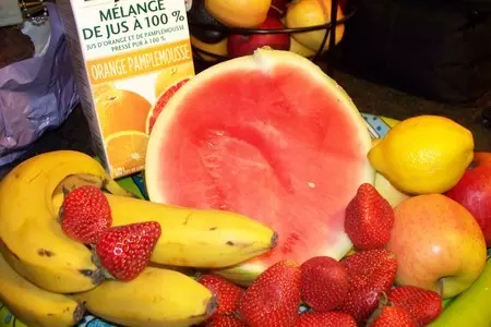Фруктовый суп. полезно вкусный завтрак за 10 мин.: шаг 1