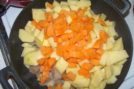 Мясо с картошкой: шаг 3