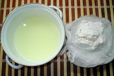Нежный творог из простокваши: шаг 3