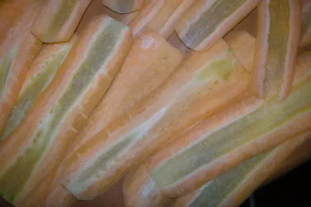 Рулетики из моркови с рисом: шаг 1