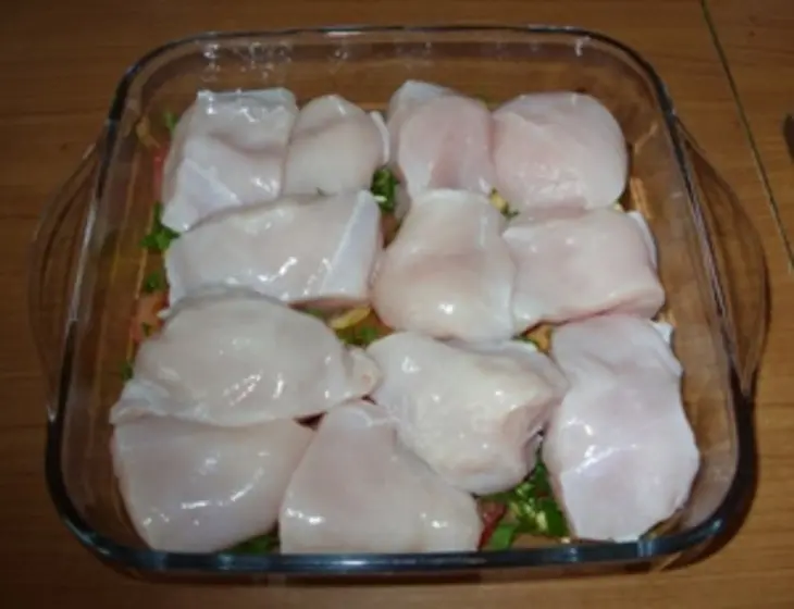 Куриная грудка, запеченная с яблоками и лимоном: шаг 2