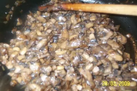 Пирог с курицей и грибами: шаг 2