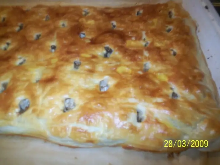 Пирог с курицей и грибами: шаг 6