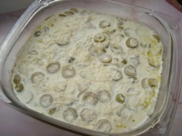 Камбала с оливками запеченая: шаг 3