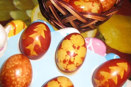 Пасхальные яйца - два варианта окраски: шаг 7